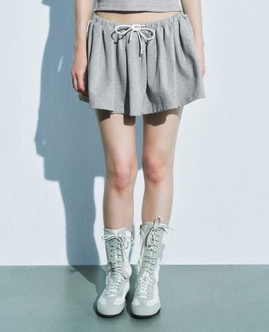  URBAN REVIVO - Chân váy chữ A mini hiện đại 