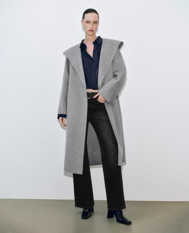  URBAN REVIVO - Áo khoác dạ lông cừu nữ dáng dài phối đai thắt eo 