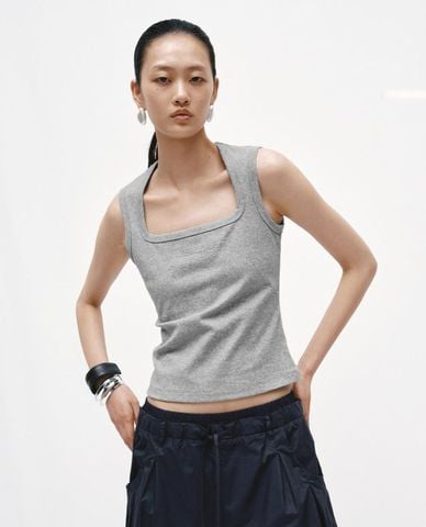  URBAN REVIVO - Áo ba lỗ nữ cổ vuông phom ôm 