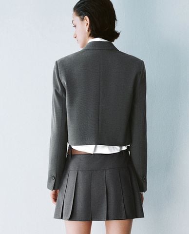  URBAN REVIVO - Áo khoác blazer nữ phom croptop 
