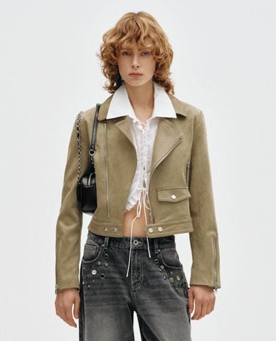 URBAN REVIVO - Áo khoác croptop nữ cổ bẻ tay dài khóa kéo 