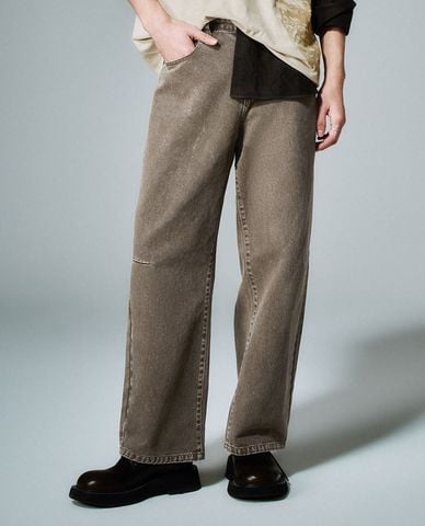  URBAN REVIVO - Quần jeans nam ống rộng cổ điển 