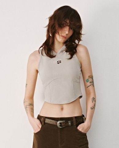  URBAN REVIVO - Áo sát nách nữ phom croptop phối mũ 