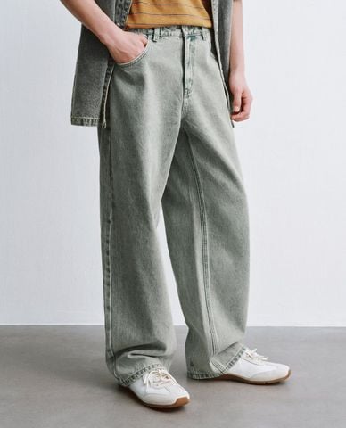  URBAN REVIVO - Quần jeans nam ống rộng wash bạc 