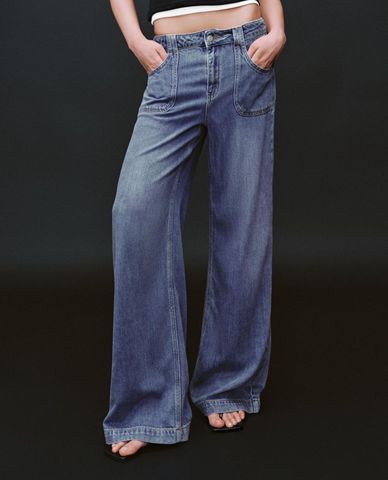  URBAN REVIVO - Quần jeans nữ ống rộng phối túi cổ điển 