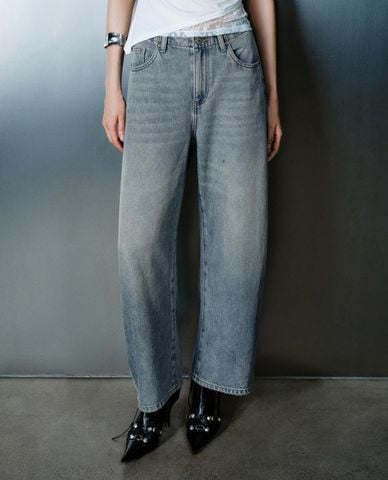  URBAN REVIVO - Quần jeans nữ ống rộng wash bạc 