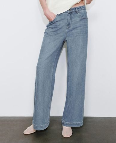  URBAN REVIVO - Quần jeans nữ ống loe wash bạc 