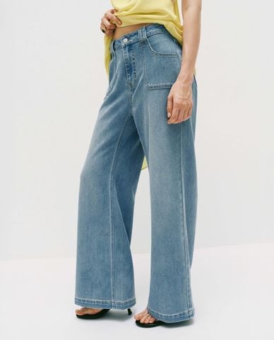  URBAN REVIVO - Quần jeans nữ ống rộng wash bạc 