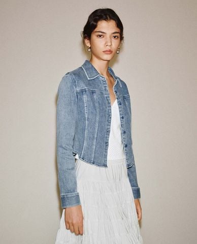  URBAN REVIVO - Áo sơ mi denim nữ tay dài phom croptop 