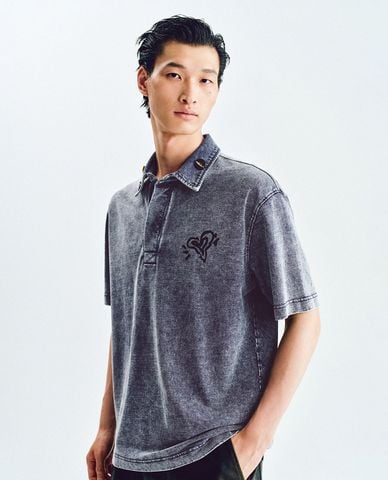  URBAN REVIVO - Áo polo nam tay ngắn wash bạc 