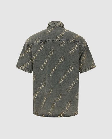  URBAN REVIVO - Áo sơ mi denim nam tay ngắn họa tiết chữ 