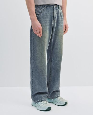  URBAN REVIVO - Quần jeans nam ống rộng wash bạc 