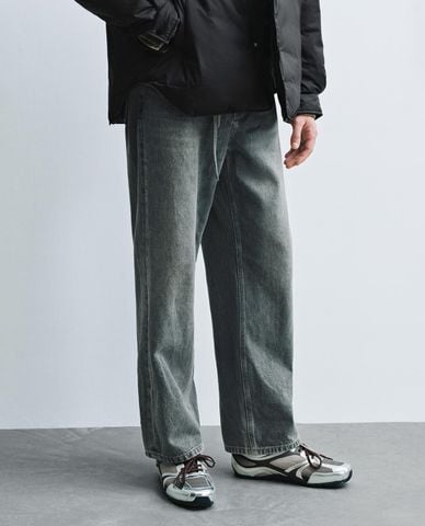  URBAN REVIVO - Quần jeans nam ống đứng wash bạc 