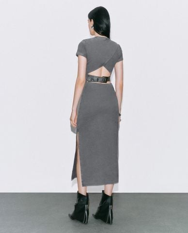  URBAN REVIVO - Đầm midi cổ tròn tay ngắn xẻ tà 