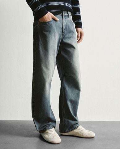  URBAN REVIVO - Quần jeans nam ống rộng wash bạc 