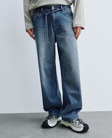  URBAN REVIVO - Quần jeans nam ống đứng wash bạc 