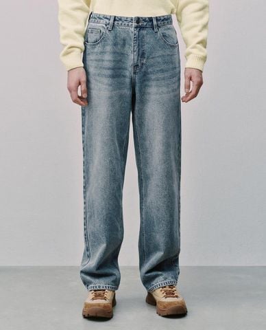  URBAN REVIVO - Quần jeans nam ống đứng wash bạc 