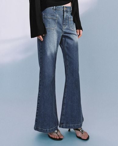  URBAN REVIVO - Quần jeans nữ ống loe túi vuông 
