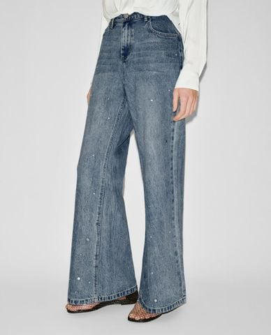  URBAN REVIVO - Quần jeans nữ ống loe wash bạc 