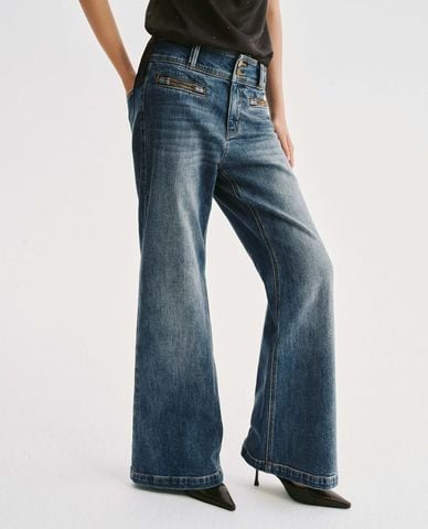  URBAN REVIVO - Quần jeans nữ ống loe wash bạc 