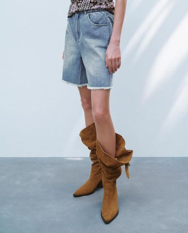  URBAN REVIVO - Quần short jeans nữ ống rộng Leisure 