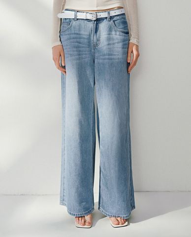  URBAN REVIVO - Quần jeans nữ ống rộng phối thắt lưng 