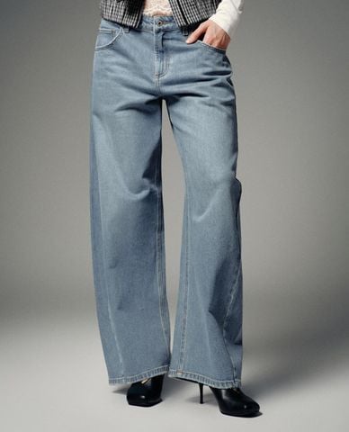  URBAN REVIVO - Quần jeans nữ ống rộng cổ điển 