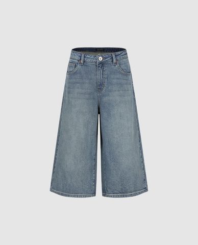  URBAN REVIVO - Quần jeans nữ ống rộng wash bạc dáng lửng 