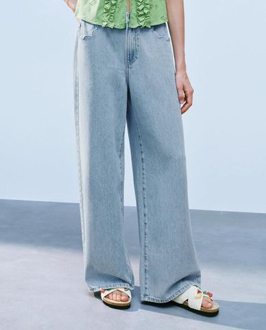  URBAN REVIVO - Quần jeans nữ ống rộng hiện đại 