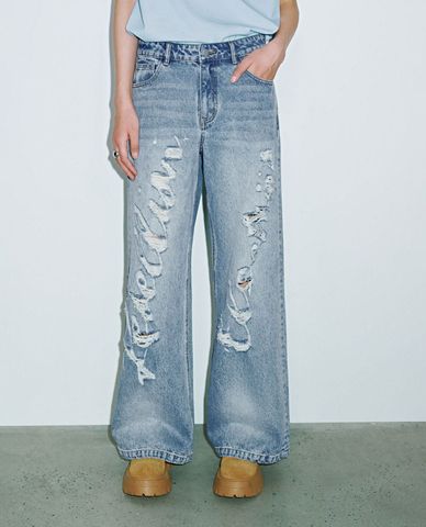  URBAN REVIVO - Quần jeans nữ ống rộng rách vải Ripped 
