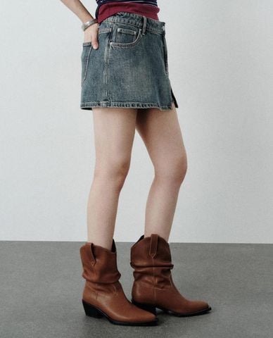  URBAN REVIVO - Chân váy denim mini xẻ tà 