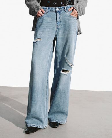  URBAN REVIVO - Quần jeans nữ ống rộng rách gối 