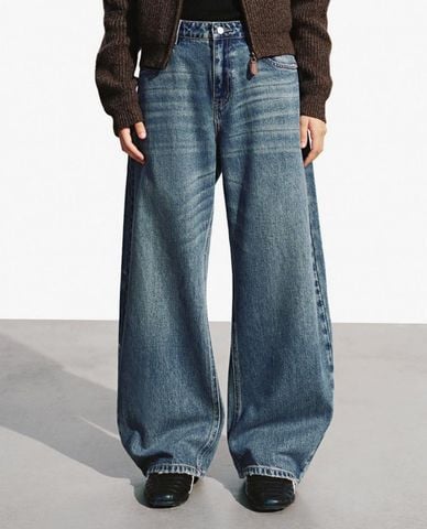  URBAN REVIVO - Quần jeans nữ ống rộng wash bạc 