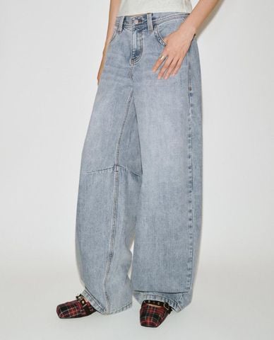  URBAN REVIVO - Quần jeans nữ ống rộng wash bạc 