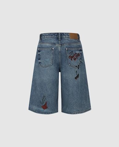  URBAN REVIVO - Quần short jeans nữ in họa tiết rách gối 