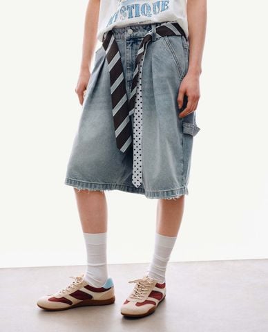  URBAN REVIVO - Quần short jeans nữ ống rộng phối khăn 