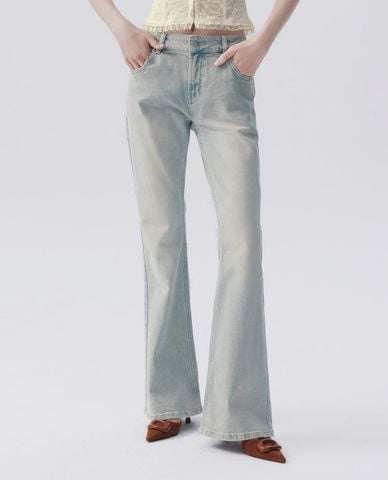 URBAN REVIVO - Quần jeans nữ ống loe cổ điển 