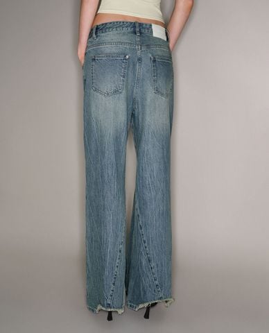  URBAN REVIVO - Quần jeans nữ ống loe phối khăn buộc eo 