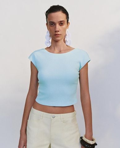  URBAN REVIVO - Áo croptop nữ cổ tròn tay ngắn 