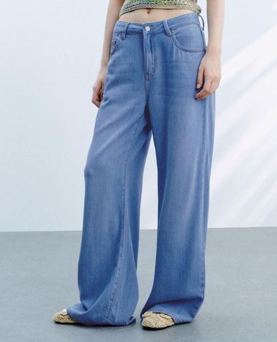  URBAN REVIVO - Quần jeans nữ ống rộng cổ điển 