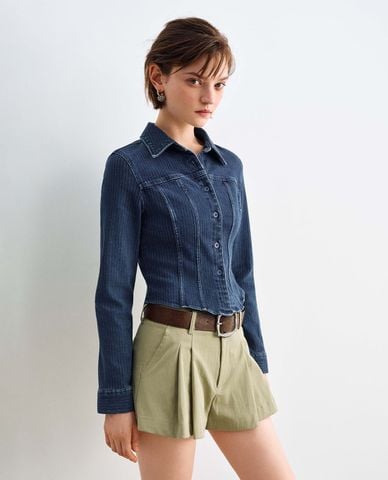  URBAN REVIVO - Áo sơ mi denim nữ tay dài phom croptop 
