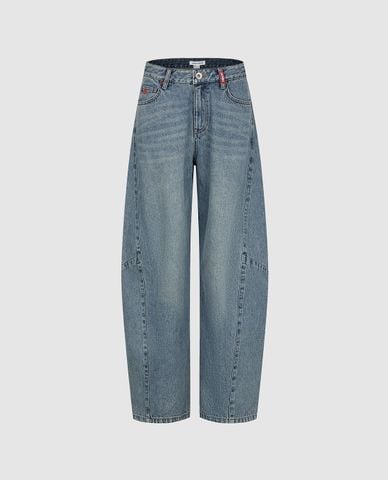  URBAN REVIVO - Quần jeans nữ ống rộng dáng cong 