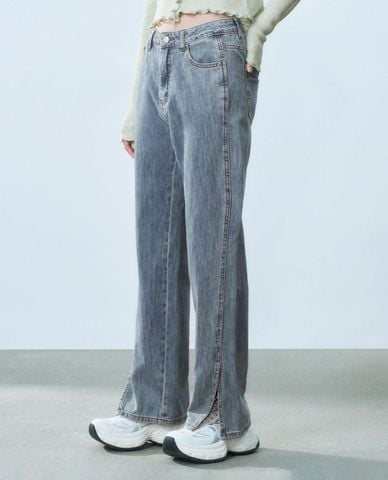  URBAN REVIVO - Quần jeans nữ ống đứng xẻ gấu 