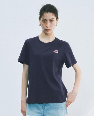  URBAN REVIVO - Áo thun nữ cổ tròn tay ngắn phối họa tiết 