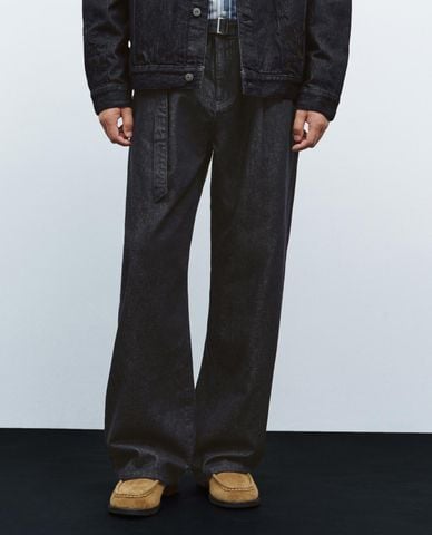  URBAN REVIVO - Quần jeans nam ống rộng phối thắt lưng 