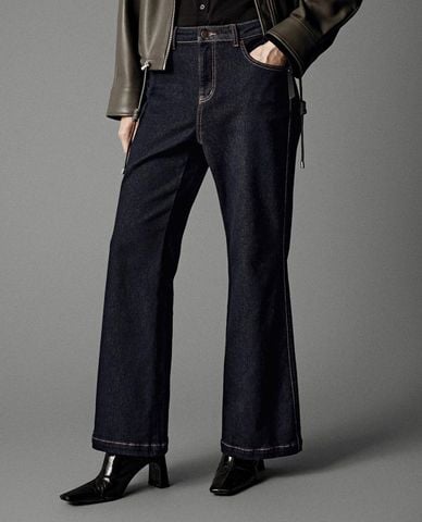  URBAN REVIVO - Quần jeans nữ ống loe lưng cao 
