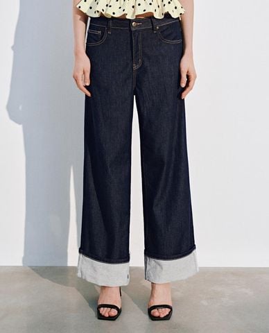  URBAN REVIVO - Quần jeans nữ ống rộng xắn gấu 