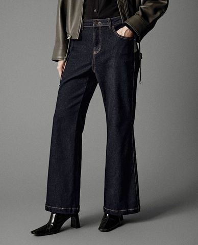  URBAN REVIVO - Quần jeans nữ ống loe cạp cao 