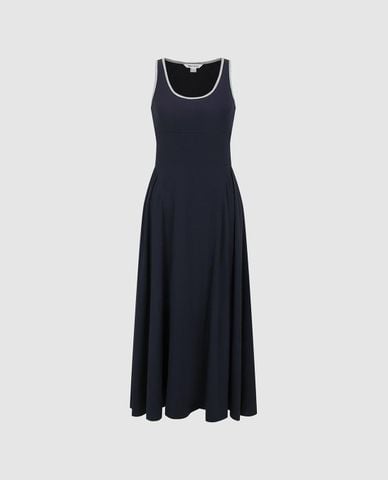  URBAN REVIVO - Đầm sát nách maxi phối viền dáng xòe 