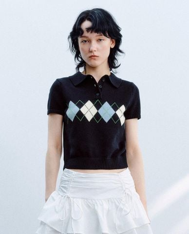  URBAN REVIVO - Áo dệt kim nữ cổ bẻ tay ngắn phối nút 